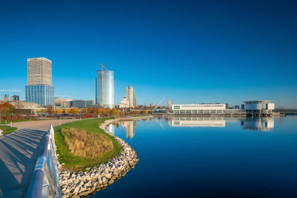 istock Milwaukee skyline in USA 868971392