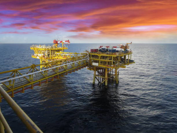 istock Oil and gas, rig, platform, offshore 868988206
