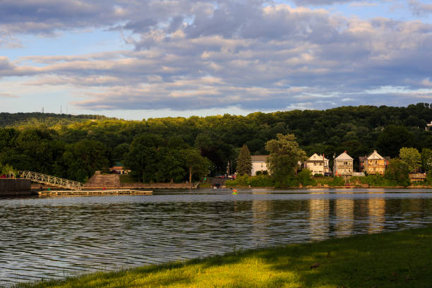 istock Hudson and Mohawk River view meeting at Livingston NY 869050512