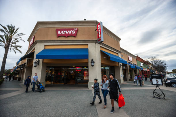Levis Store In Las Americas Shopping Mall San Diego Usa Stock Photo -  Download Image Now - iStock