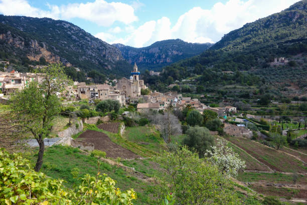 istock Back view on Valldemosa in Majorca 869108386