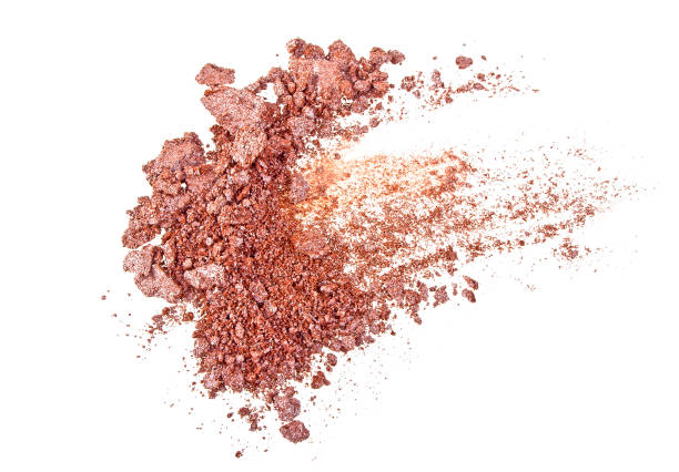 istock Brown color eye shadow on a white background 869118236