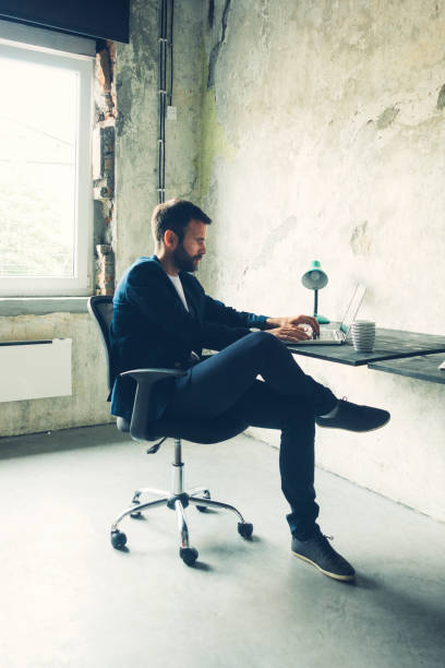 istock Businessman working in the office 869210918