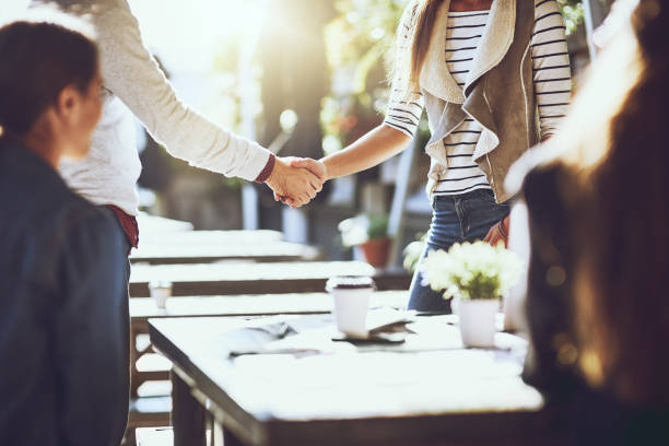 istock Good to meet you 869234198