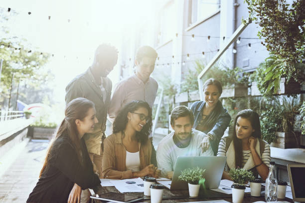 istock Working as a team gets the desired results 869234376