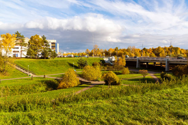 istock Autumn on boulevard for strolling in Zelenograd, Russia 869259128