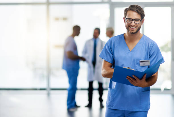 istock Getting ready to discharge my patient 869288112