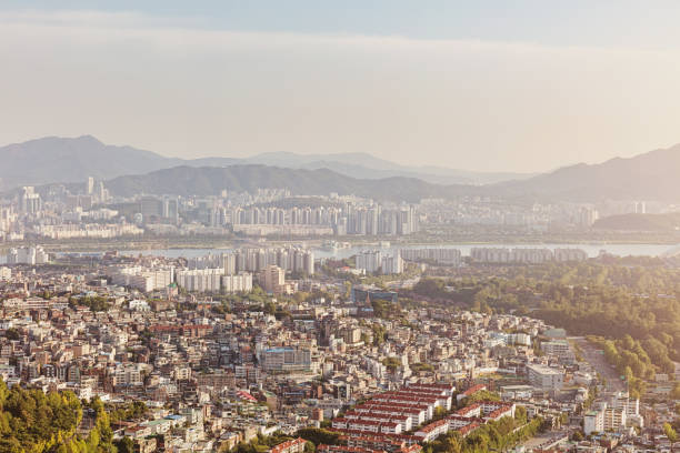 istock Sunset Seoul Citycape Han River View South Korea 869298544