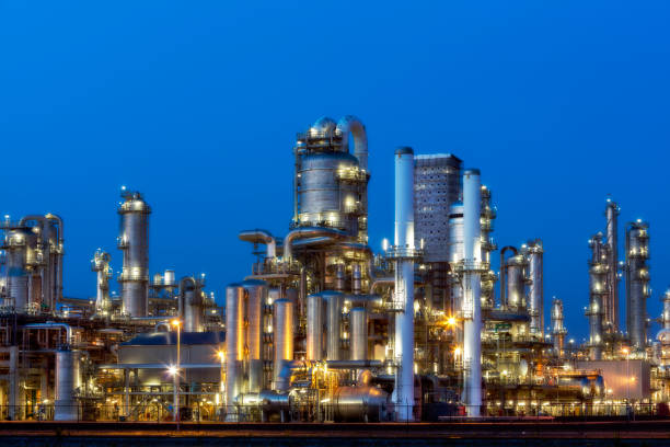 istock Petrochemical plant at twilight 869301140