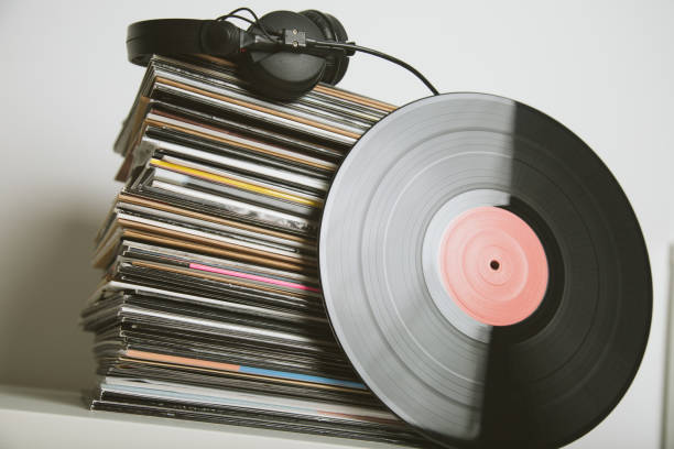 istock Vinyl records closeup 869317364