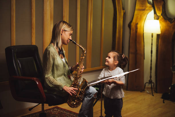 istock This song is dedicated to you 869405170