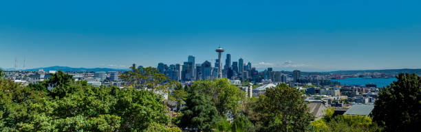 istock Panorama View towards Space Needle with Mount Rainier in Backgro 869472806