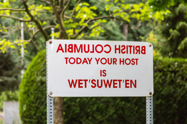istock Sign with British Columbia Backwards 869489600