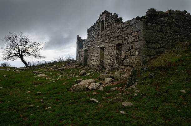 istock Old, abandoned house in Mala ucka, Croatia 869493298