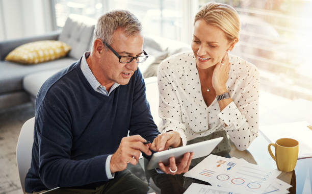 istock Digital technology is their monthly budget manager 869595958