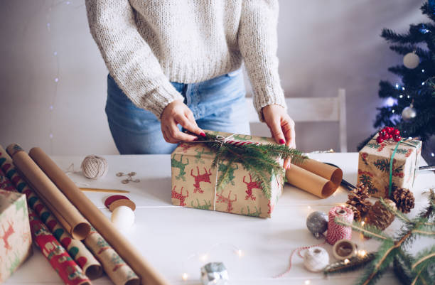 istock Feel the Christmas spirit 869633630