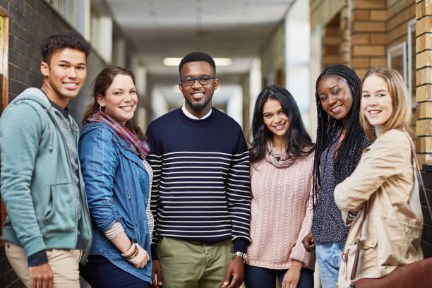 istock Enjoying campus life together 869638140
