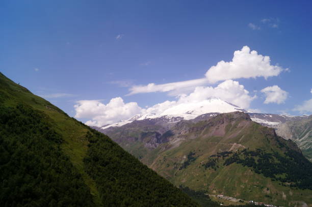 istock Mountain landscape on a sunny day 869670358