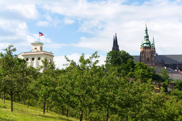 Glorietta pavilion at U.S. Embassy Prague with St. Vitus Cathedral Glorietta pavilion at U.S. Embassy Prague with St. Vitus Cathedral former czechoslovakia stock pictures, royalty-free photos & images