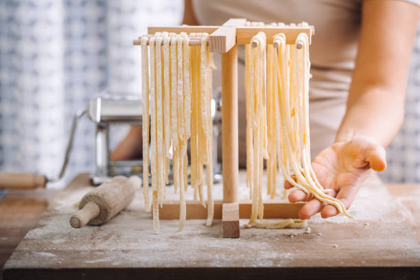 istock Making of italian Tagliatelle pasta 869740160