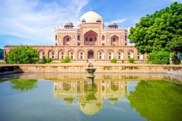 istock Humayun's Tomb in delhi, india 869740982
