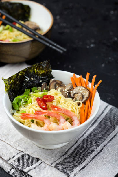 istock Asian noodles with shrimp 869797072