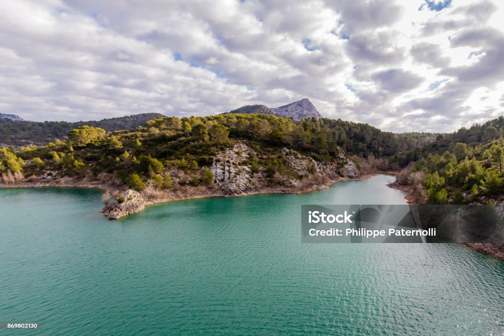 dam of Bimont on the great natural site of the Sainte-Victoire mountain, in Provence Blue Stock Photo