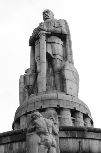 istock Monument in Hamburg 869855750