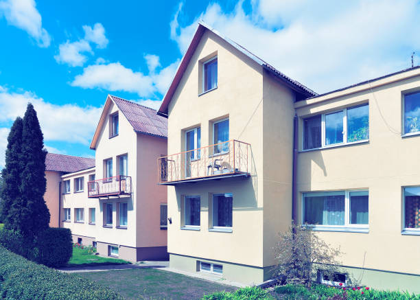 istock Modern country house and court yard 869905666