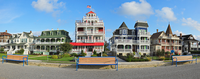 Victorian architecture along the promenade in the historic district of Cape May (New Jersey).