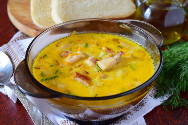 istock Cheese soup with smoked chicken, potato and cream 870031538