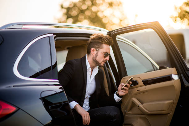 istock Man at the airport 870035264