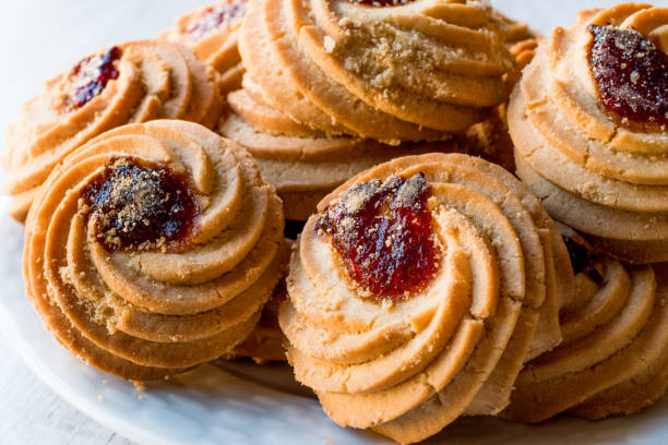 istock Jammie Dodgers Biscuits / Cookies Filled with Jam. 870076680