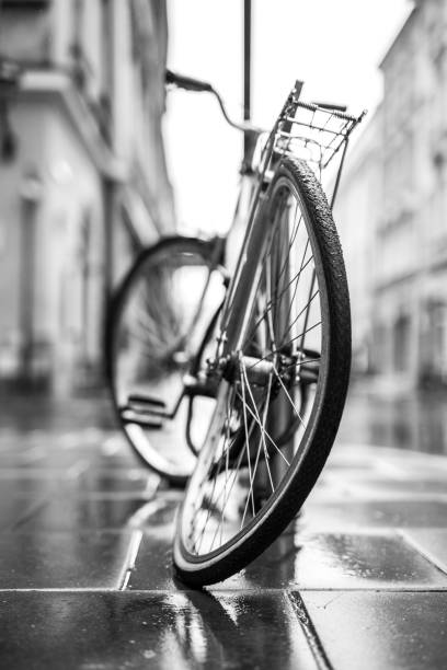istock Bike, Bent tire, Black and White 870106030