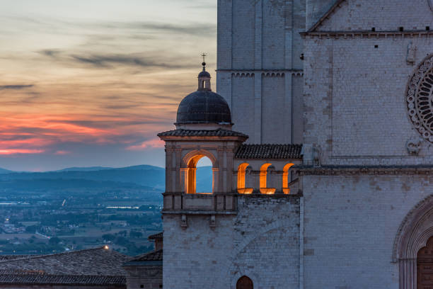 istock cathedral of Assisi 870150924