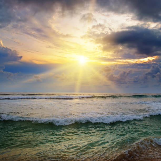 istock Evening sunset over the tropical ocean. 870156976