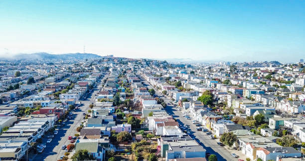 istock Row Houses in San Francisco 870195398