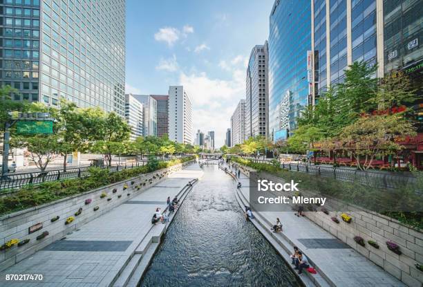 Cheonggyecheon Stream In Seoul City South Korea Stock Photo - Download Image Now - City, City Life, Seoul