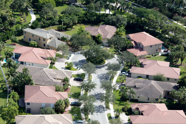 istock Living in Florida 870274624