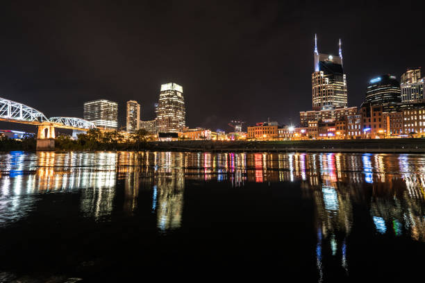 istock Nashville Night Skyline 870287398