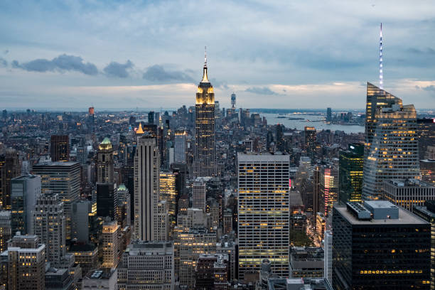 istock skyline of New York 870295910