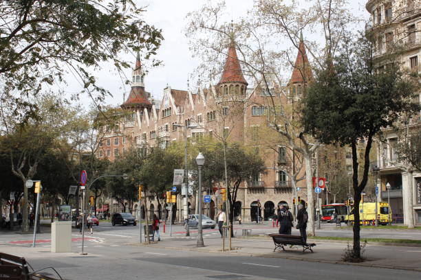 istock Streets of Barcelona 870333242