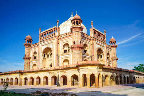 istock Safdarjung's Tomb 870348240