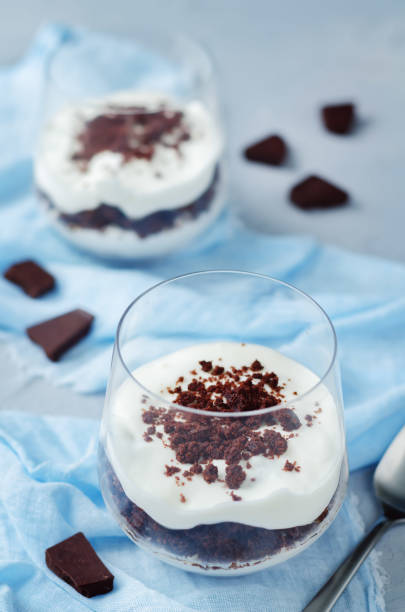 istock Chocolate cookies greek yogurt parfait 870391616