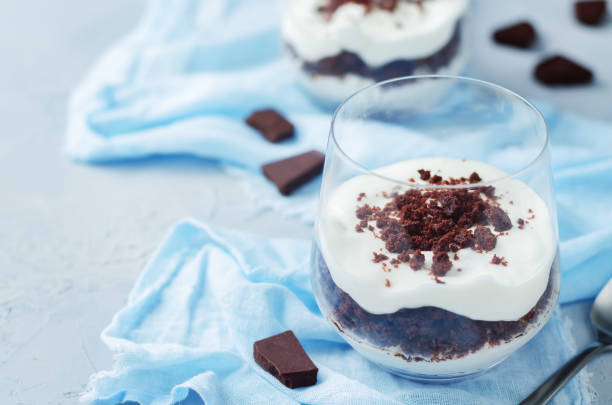 istock Chocolate cookies greek yogurt parfait 870391620