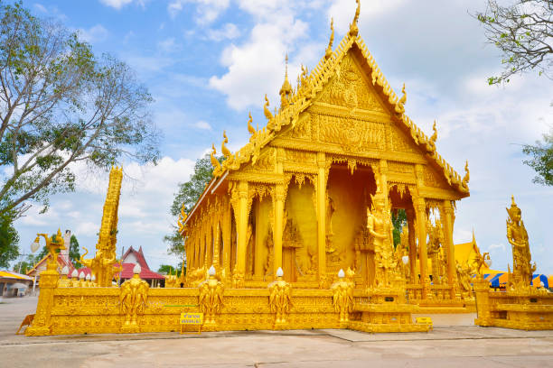 istock Wat paknam joelo architecture temple 870442368