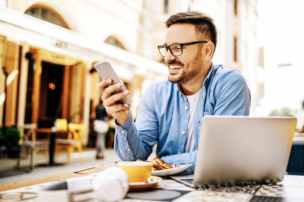 istock Businessman in a restaurant 870456684