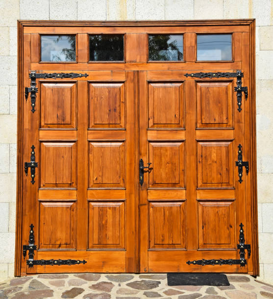 istock Wooden door 870471632
