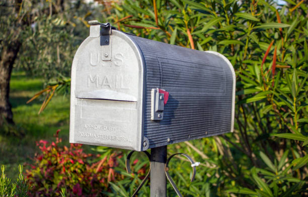 istock Letterbox in the rural area 870478302