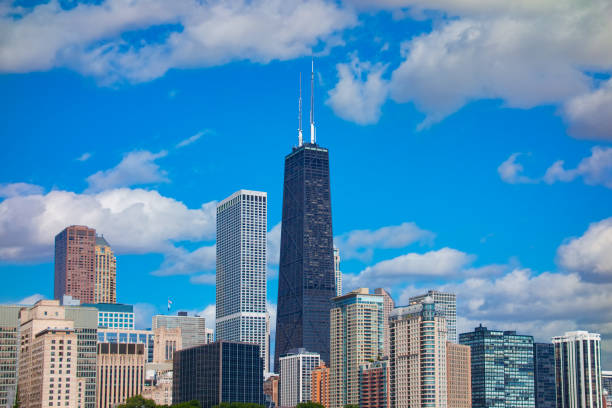 istock Skyscrapers of downtown Chicago skyline, Ill (P) 870556686